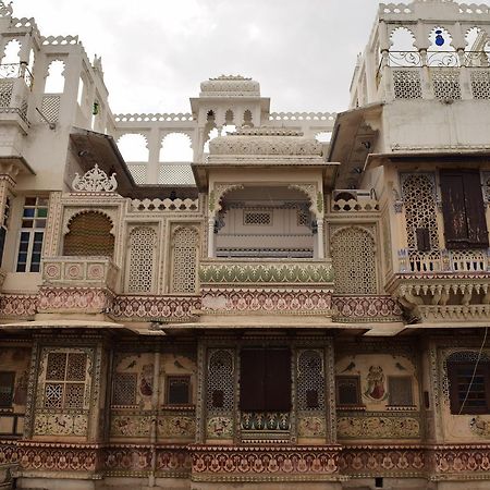 אודייפור Shree Jagdish Mahal Heritage Hotel מראה חיצוני תמונה