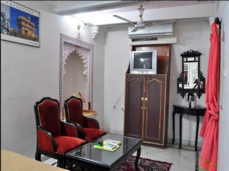 אודייפור Shree Jagdish Mahal Heritage Hotel מראה חיצוני תמונה