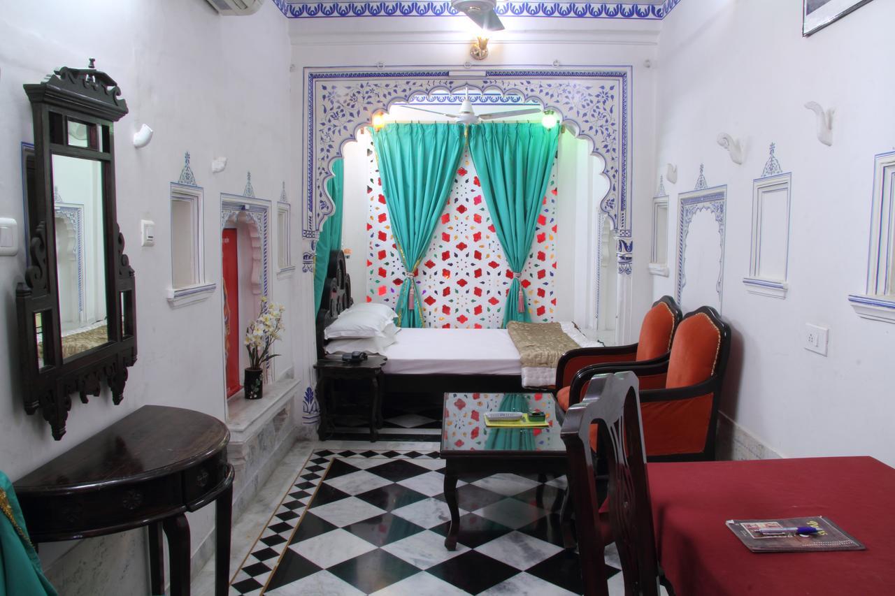 אודייפור Shree Jagdish Mahal Heritage Hotel מראה חיצוני תמונה