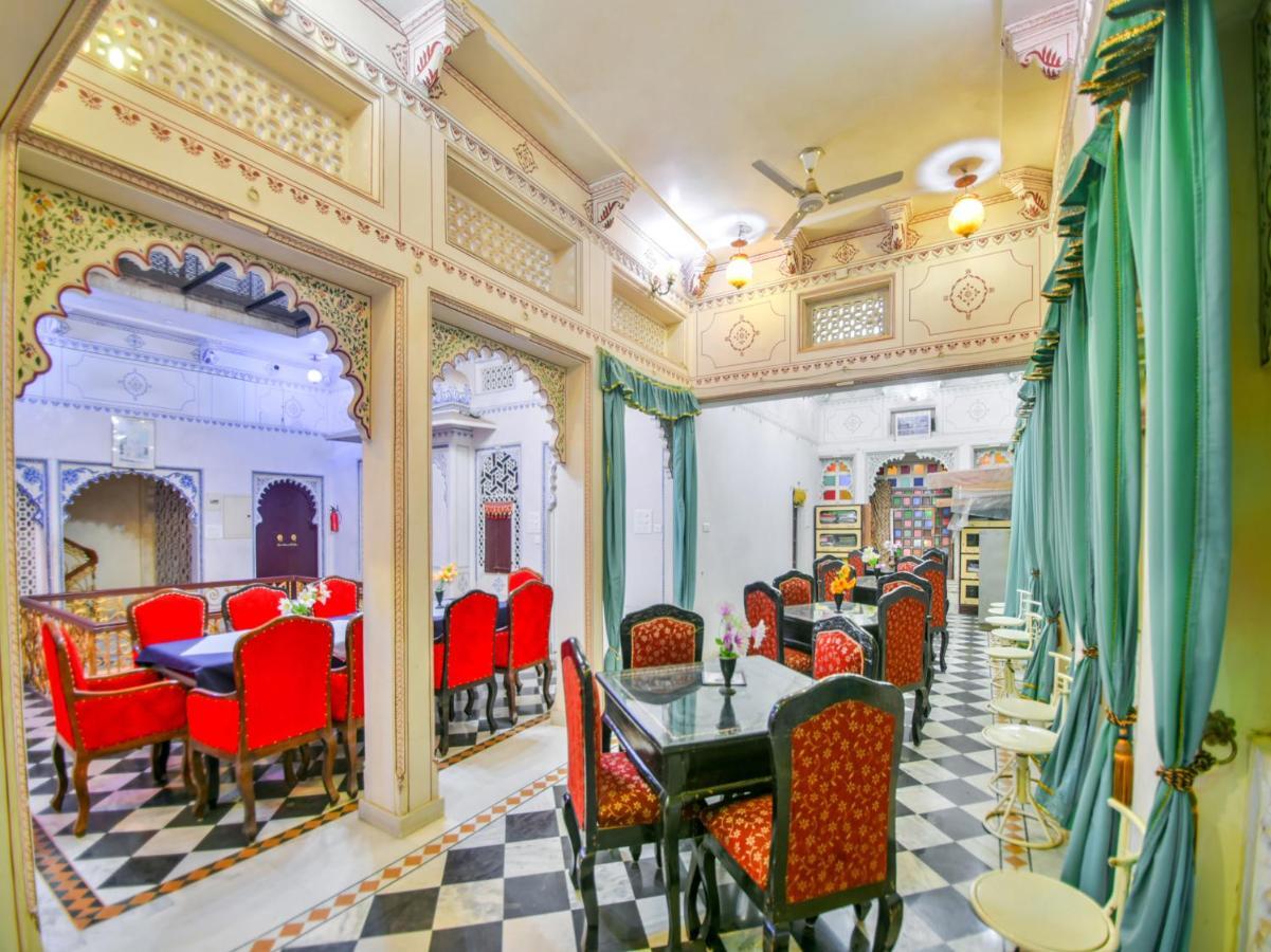 אודייפור Shree Jagdish Mahal Heritage Hotel מראה חיצוני תמונה